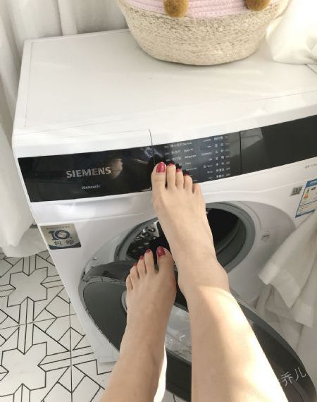 三攻一受4p肉调教太子视频_BD英语超清免费观看