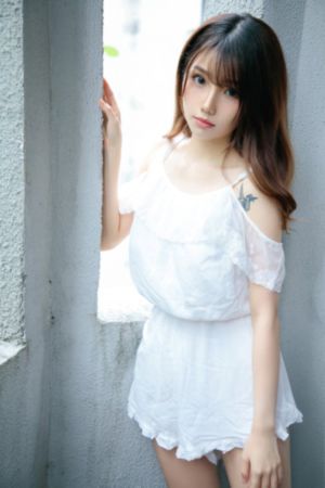 美丽女邻居交换5完整版_DVD全集在线观看